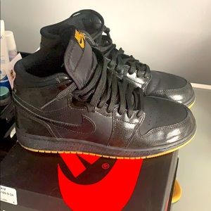 Jordan’s 1 gum button